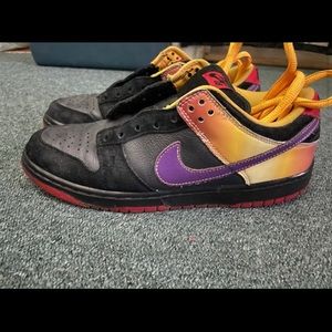 Used SB dunk appetite for destruction